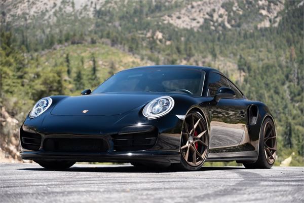 2015 Porsche 911 Turbo in Black - exterior photo 3