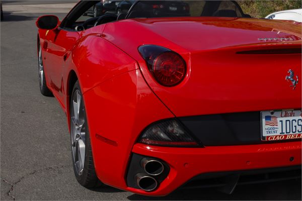 2014 Ferrari California in Rosso Corsa - exterior photo 16