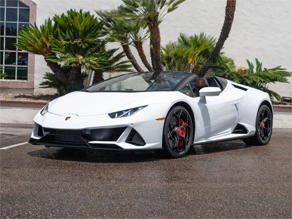 2024 Lamborghini Huracan EVO in Bianco Icarus Metallic - exterior photo 11