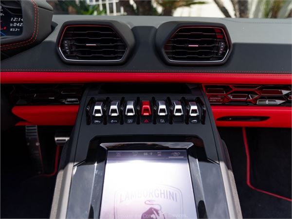 2024 Lamborghini Huracan EVO in Bianco Icarus Metallic - interior photo 23