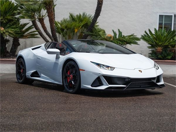 2024 Lamborghini Huracan EVO in Bianco Icarus Metallic - exterior photo 13
