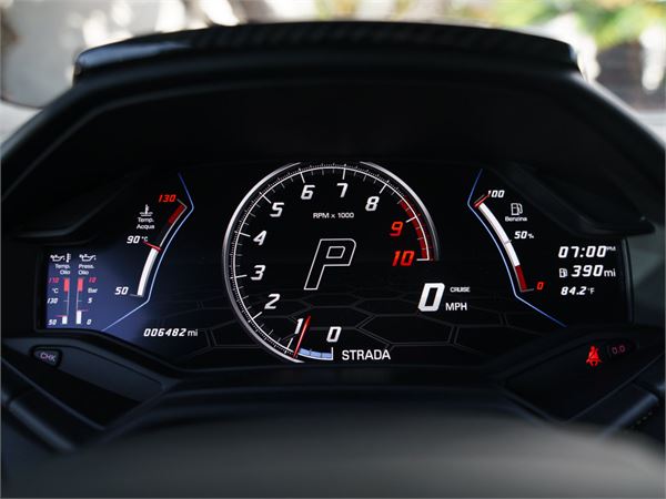 2023 Lamborghini Huracan EVO in Viola Pasifae Metallic - interior photo 19