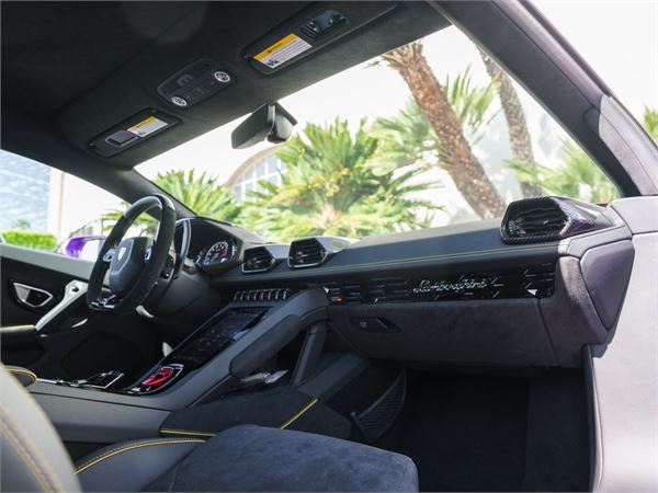 2023 Lamborghini Huracan EVO in Viola Pasifae Metallic - interior photo 17