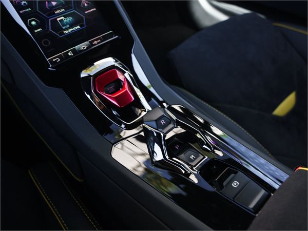 2023 Lamborghini Huracan EVO in Viola Pasifae Metallic - interior photo 21