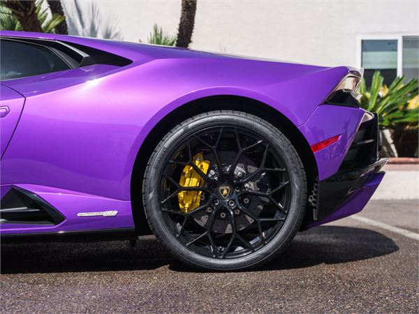 2023 Lamborghini Huracan EVO in Viola Pasifae Metallic - exterior photo 13