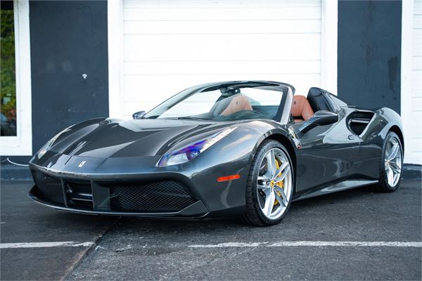 2016 Ferrari 488 Spider in Grigio Silverstone - exterior photo 3