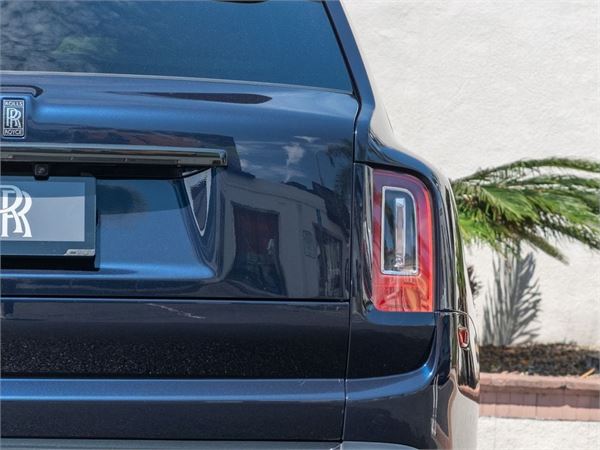 2023 Rolls-Royce Cullinan Black Badge in Midnight Sapphire - exterior photo 16