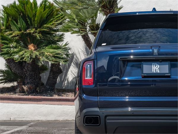 2023 Rolls-Royce Cullinan Black Badge in Midnight Sapphire - exterior photo 15