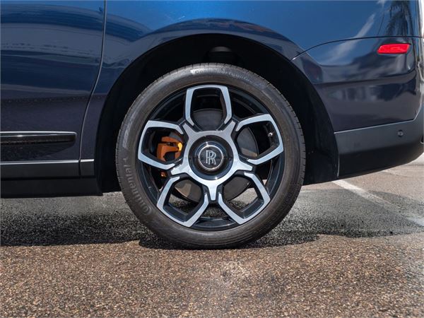 2023 Rolls-Royce Cullinan Black Badge in Midnight Sapphire - exterior photo 9