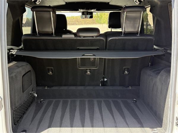 2022 Mercedes-Benz AMG G63 in Moonlight White Magno - detail photo 14