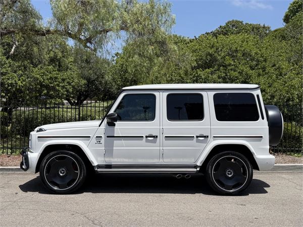 2022 Mercedes-Benz AMG G63 in Moonlight White Magno - exterior photo 2