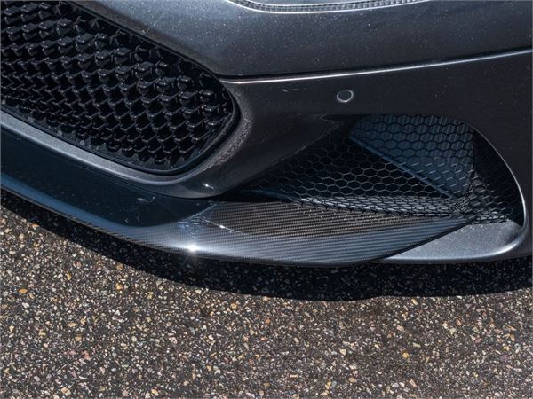 2020 Aston Martin DBS Superleggera Volante in Magnetic Silver - exterior photo 12