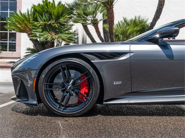 2020 Aston Martin DBS Superleggera Volante in Magnetic Silver - exterior photo 4