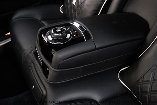 2015 Rolls-Royce Ghost in Diamond Black - interior photo 23
