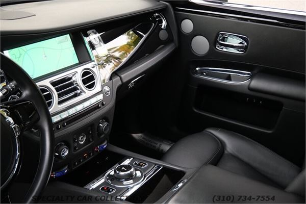 2015 Rolls-Royce Ghost in Diamond Black - interior photo 15