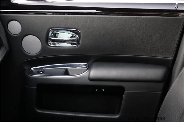 2015 Rolls-Royce Ghost in Diamond Black - interior photo 19