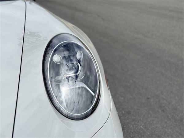 2021 Porsche 911 Targa 4S in Chalk - exterior photo 14