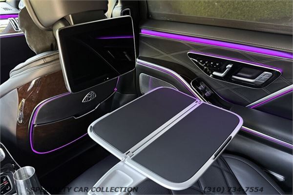 2022 Maybach S580 in Graphite Grey/Matt Black - interior photo 19