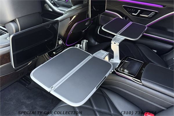 2022 Maybach S580 in Graphite Grey/Matt Black - interior photo 18