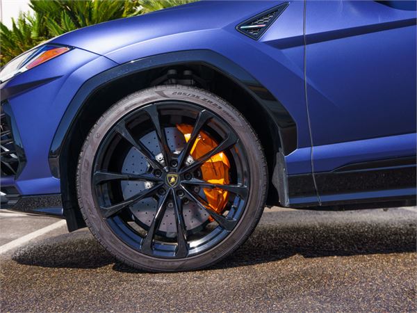 2022 Lamborghini Urus in Blue Astraeus Metallic - exterior photo 7