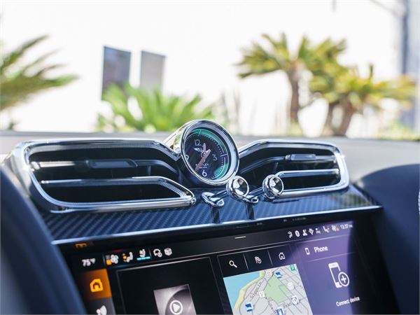 2025 Bentley Bentayga EWB in Glacier White - interior photo 18
