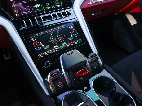 2023 Lamborghini Urus S in Grigio Keres Metallic - interior photo 19