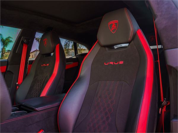 2023 Lamborghini Urus S in Grigio Keres Metallic - interior photo 22
