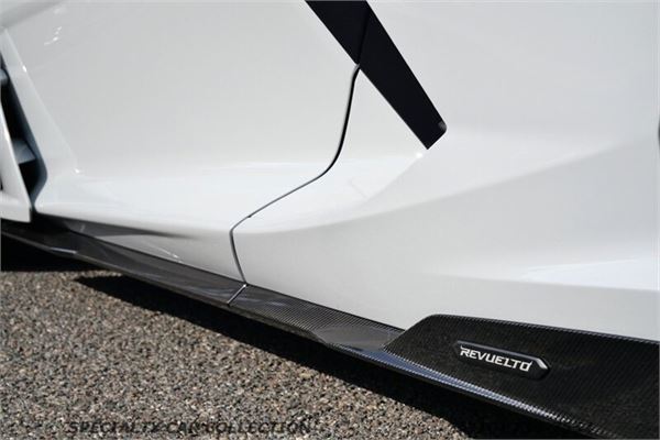 2026 Lamborghini Revuelto in Bianco Icarus - exterior photo 19