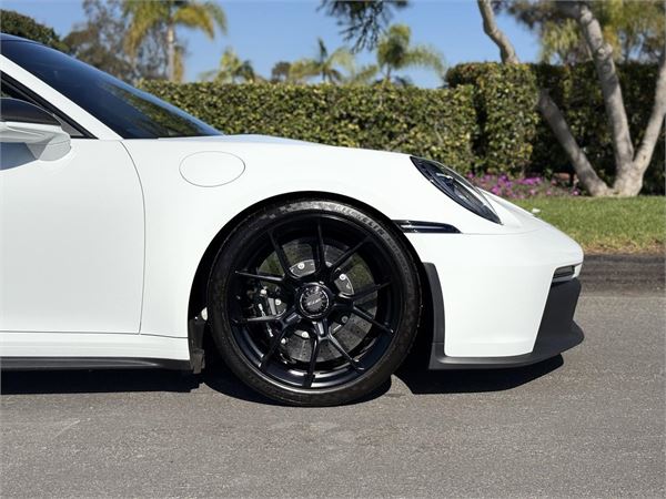 2022 Porsche 911 GT3 in White - exterior photo 10