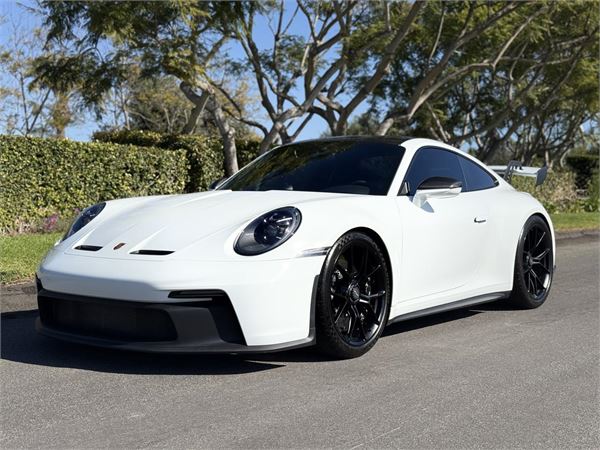 2022 Porsche 911 GT3 in White - exterior photo 2