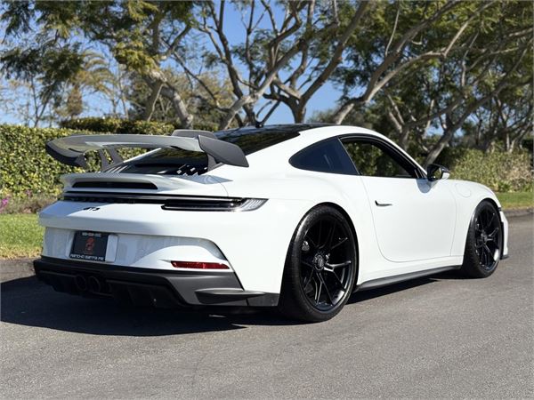 2022 Porsche 911 GT3 in White - exterior photo 8