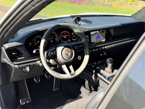 2022 Porsche 911 GT3 in White - interior photo 19