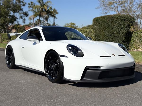 2022 Porsche 911 GT3 in White - exterior photo 12