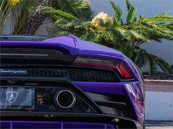 2024 Lamborghini Huracan EVO in Viola Pasifae Metallic - exterior photo 14