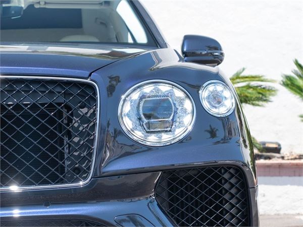 2024 Bentley Bentayga in Dark Sapphire Metallic - exterior photo 12
