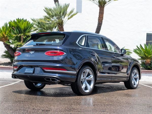 2024 Bentley Bentayga in Dark Sapphire Metallic - exterior photo 14