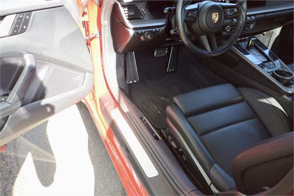 2022 Porsche 911 Carrera Cabriolet in Guards Red - interior photo 18