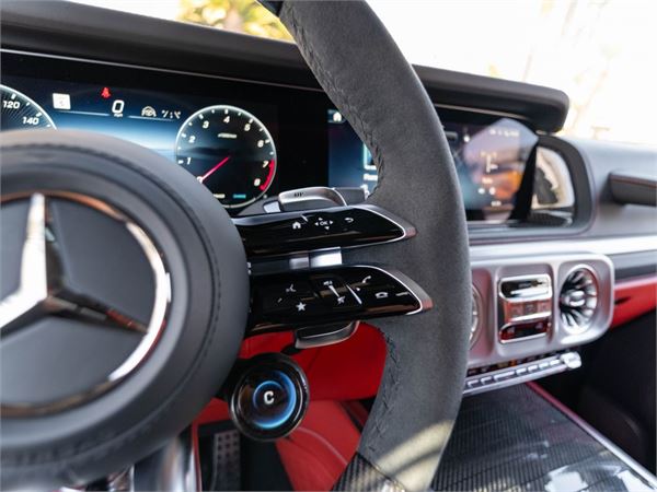 2025 Mercedes-Benz G63 AMG Manufaktur Edition in Manufaktur Night Black - interior photo 17